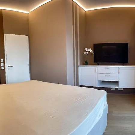 Dagmar Buresove Apartment Prague